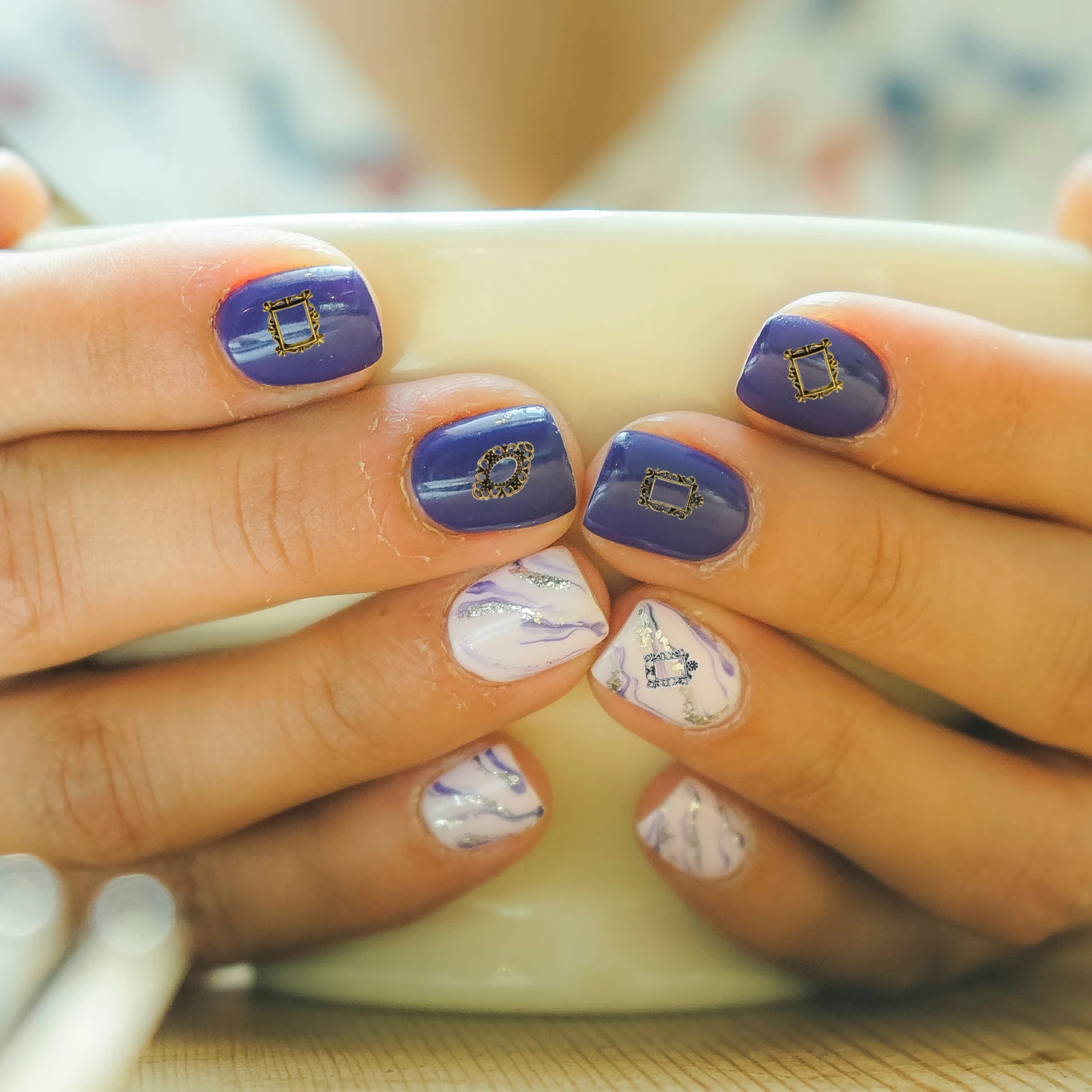 

40 pcs Alloy Frames for Nail Salon Decor Metal Baroque Picture Frame Nail Photo Frame Baroque Small Easy Reliable Clean