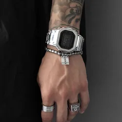 Reloj electrónico cuadrado pequeño para hombre, versión coreana de moda, banda de acero dominante, nuevos modelos de hip-hop