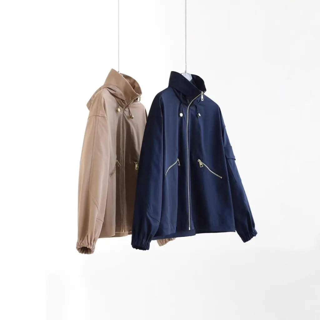 

Windproof Waterproof Stand Collar Hooded Jacket Coat Short Trench Coat for Women Spring New G021714