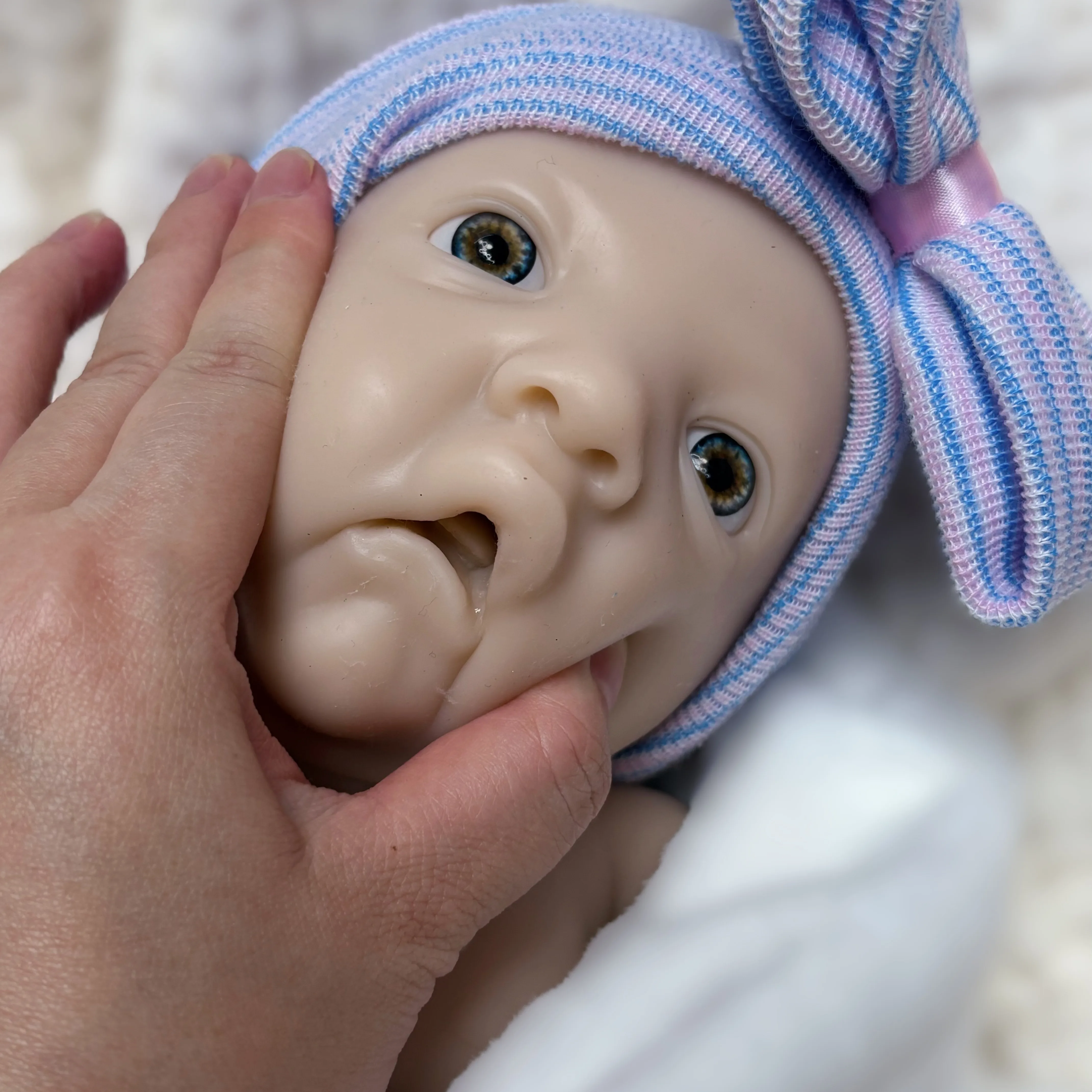 New 17 Inch Lifelike a white embryo silicone Reborn Boy doll For Children Birthday‘s Gifts Handmade soft to touch Baby