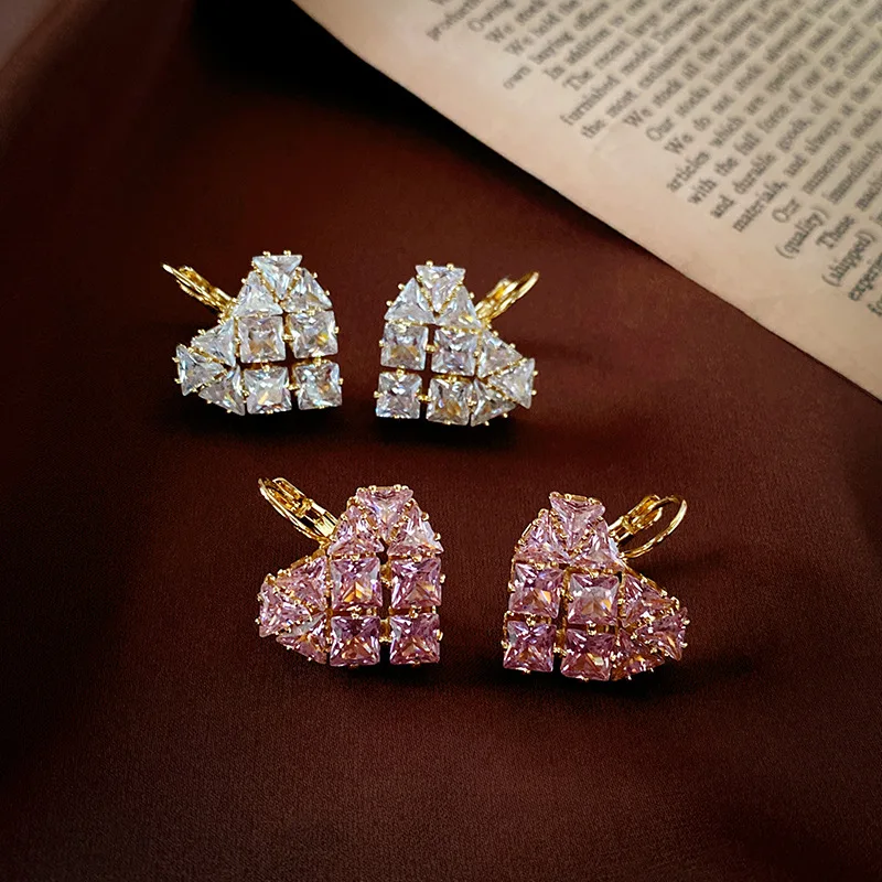 Light luxury zircon love ear buckle earrings, fashionable and exquisite super flash temperament niche high-end earrings