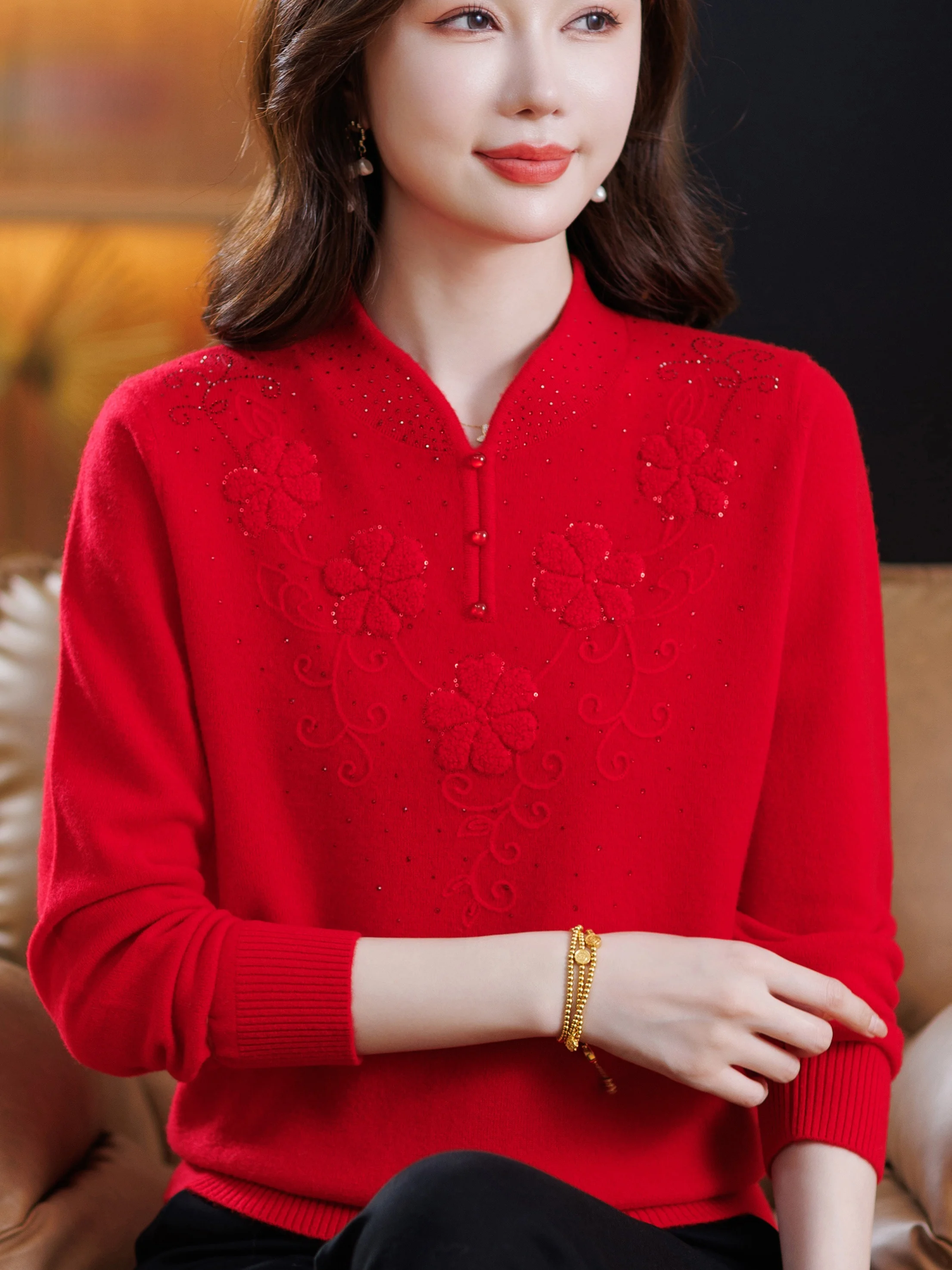 

Ele Red вышитый полный шерстяной воротник-стойка Base irt для женщин среднего возраста и ly Faionable трикотажный топ