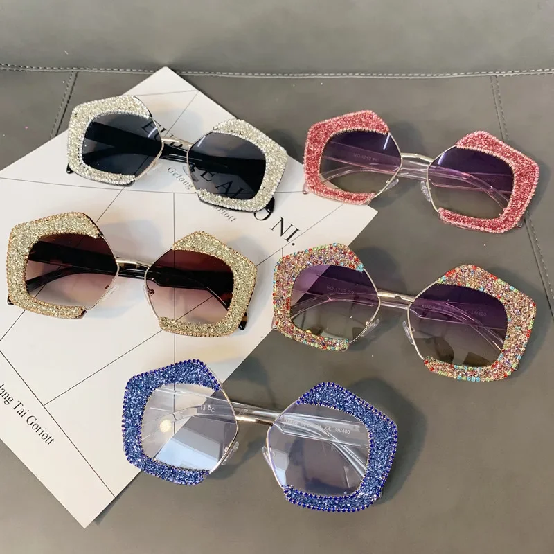 

2021 Square Baroque Sunglasses Women Crystals Sexy Girls Sun Glasses Rhinestone Ladies Shades for Party Oculos De Sol Feminino