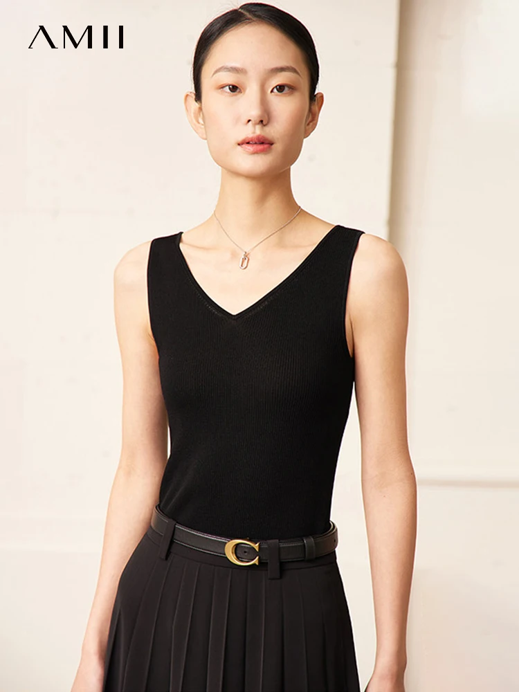 

AMII Minimalism 2023 Summer New Women Camisole&Vest Office Lady Solid Black Slim V Neck Sleeveless Casual Female Tops 72342007
