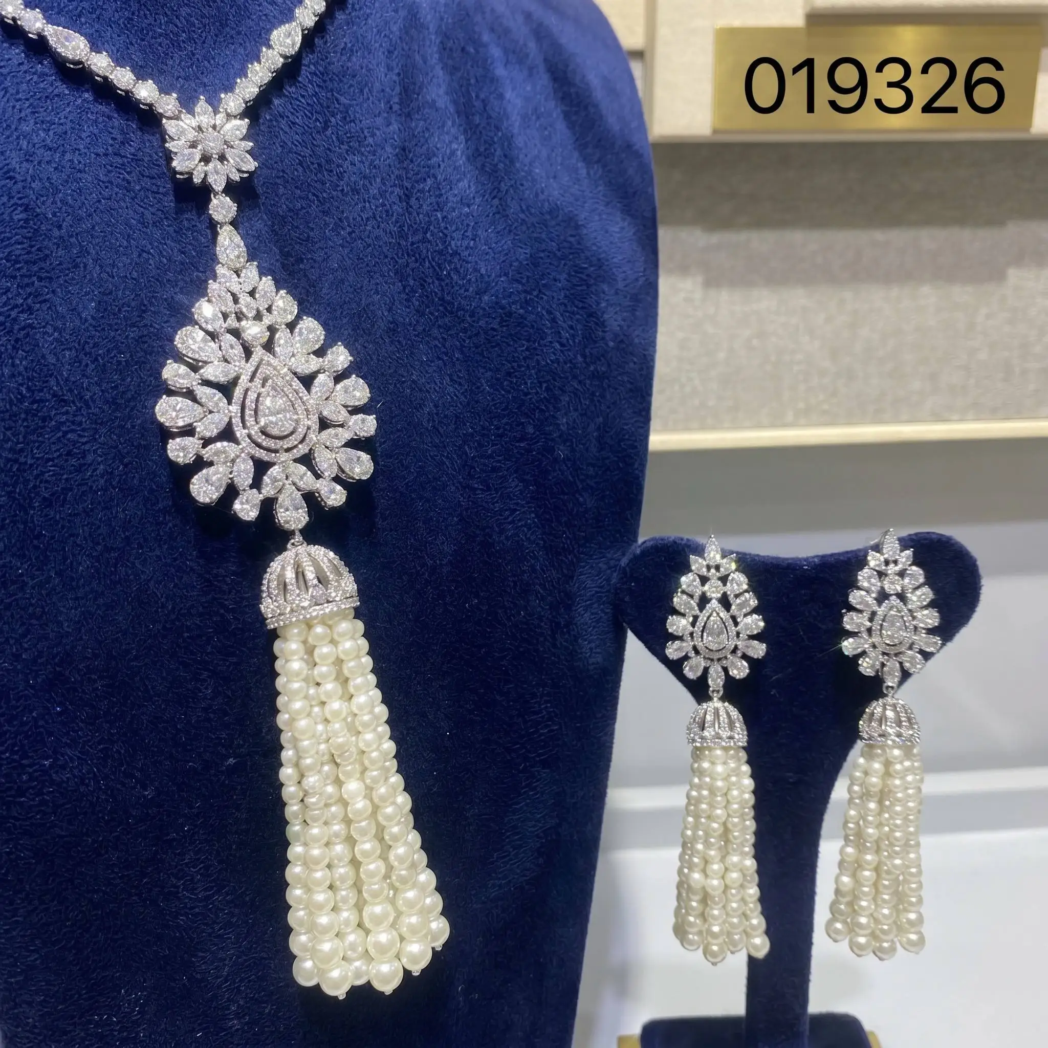 Bride Talk Luxury 4PCS Pearl Tassel Fringe Jewelry Set Floral Sunburst CZ Zirconia Bridal Dubai African Wedding Accessories