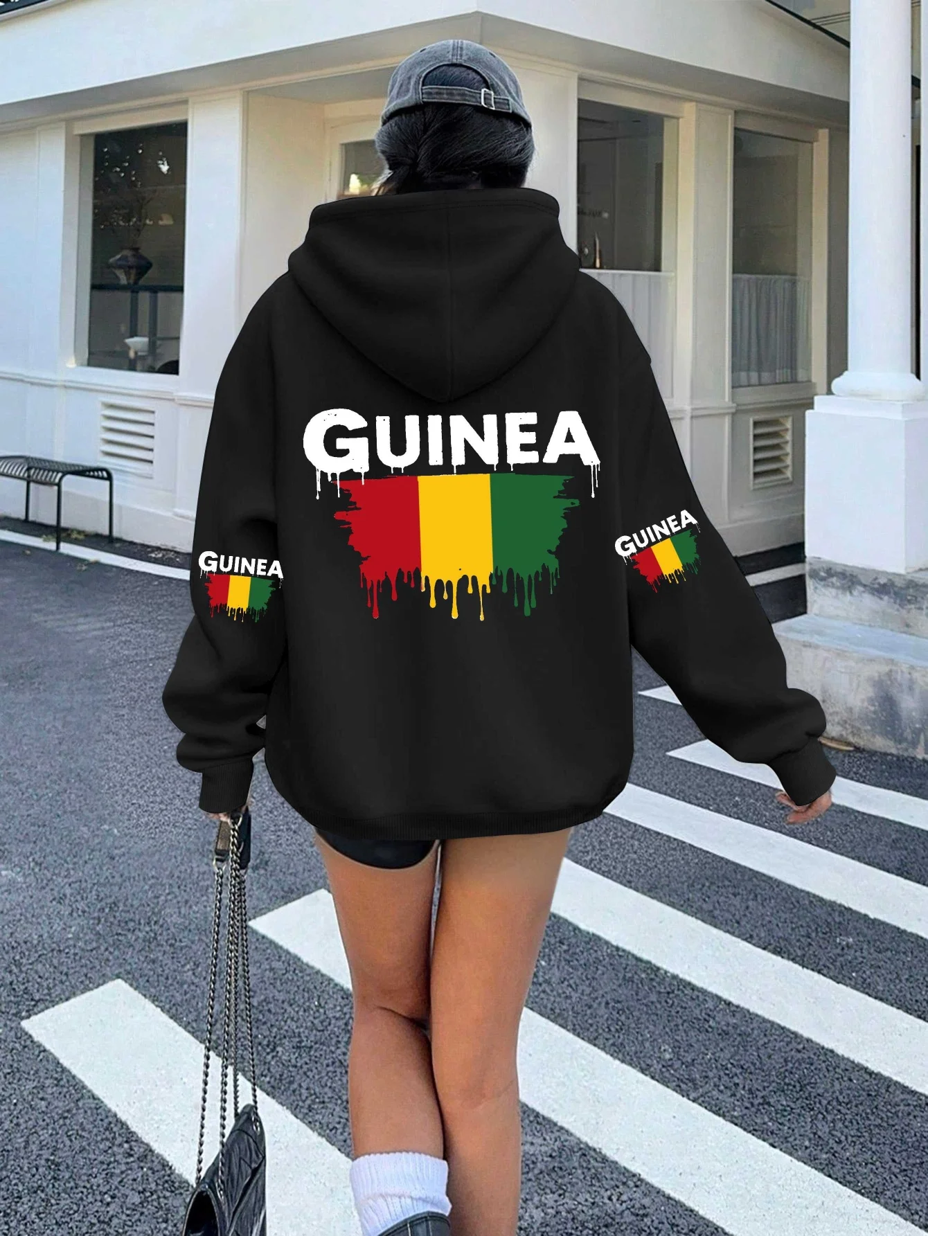 

The 2025 Spring and Autumn new maternity hooded sweatshirt is a casual and fashionable letter-printed pullover