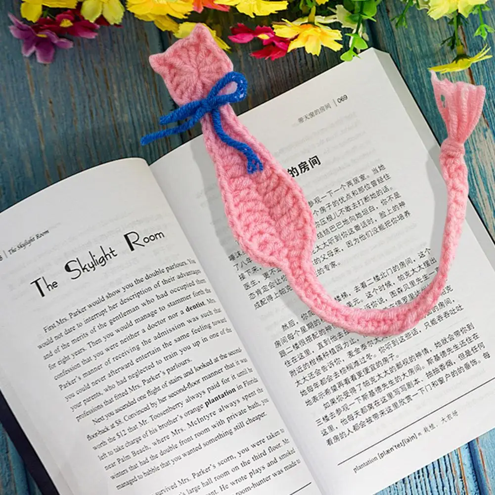 Penanda halaman Wool Cat Bookmark buatan tangan Crochet Cat Bookmark dengan warna cerah Bowknot dekorasi pengerjaan halus halaman Marker