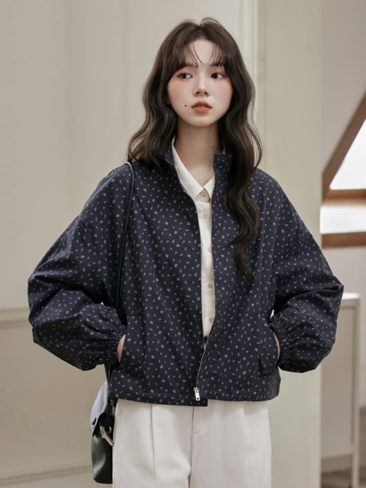 

Женское пальто в стиле ретро с цветочным принтом, осень 2024, новый маленький дизайн, воротник-стойка, топ на молнии, свободное женское пальто