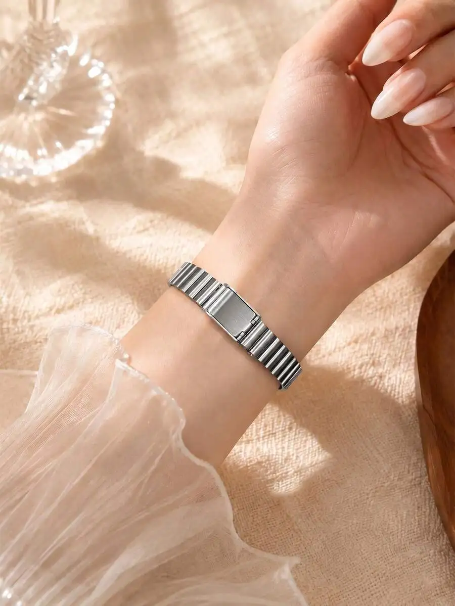1pc Fashion Square Women's Watch, Luxury Silver Women's Quartz Watch, Modern Black Dial Wristwatch, Delicate Square Women's