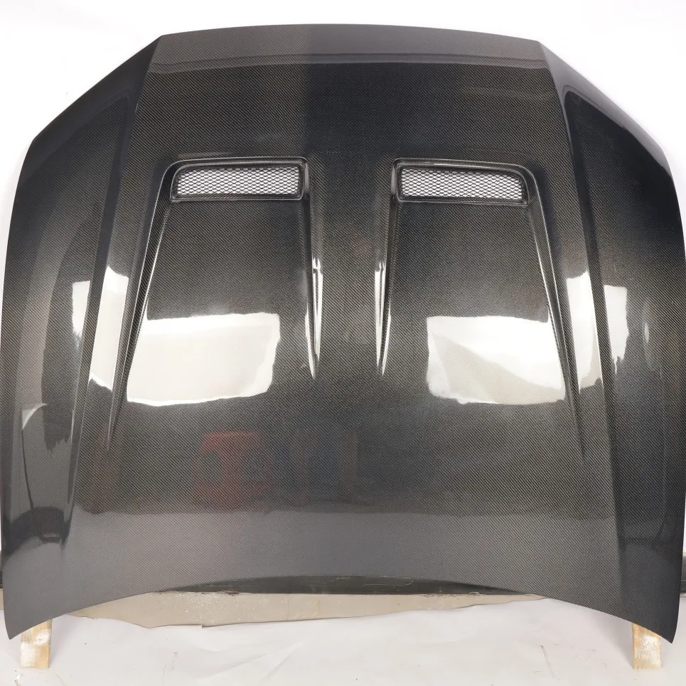 

Suitable for Audi Q8 SQ8 RSQ8 M carbon fiber hood, double-sided carbon hood