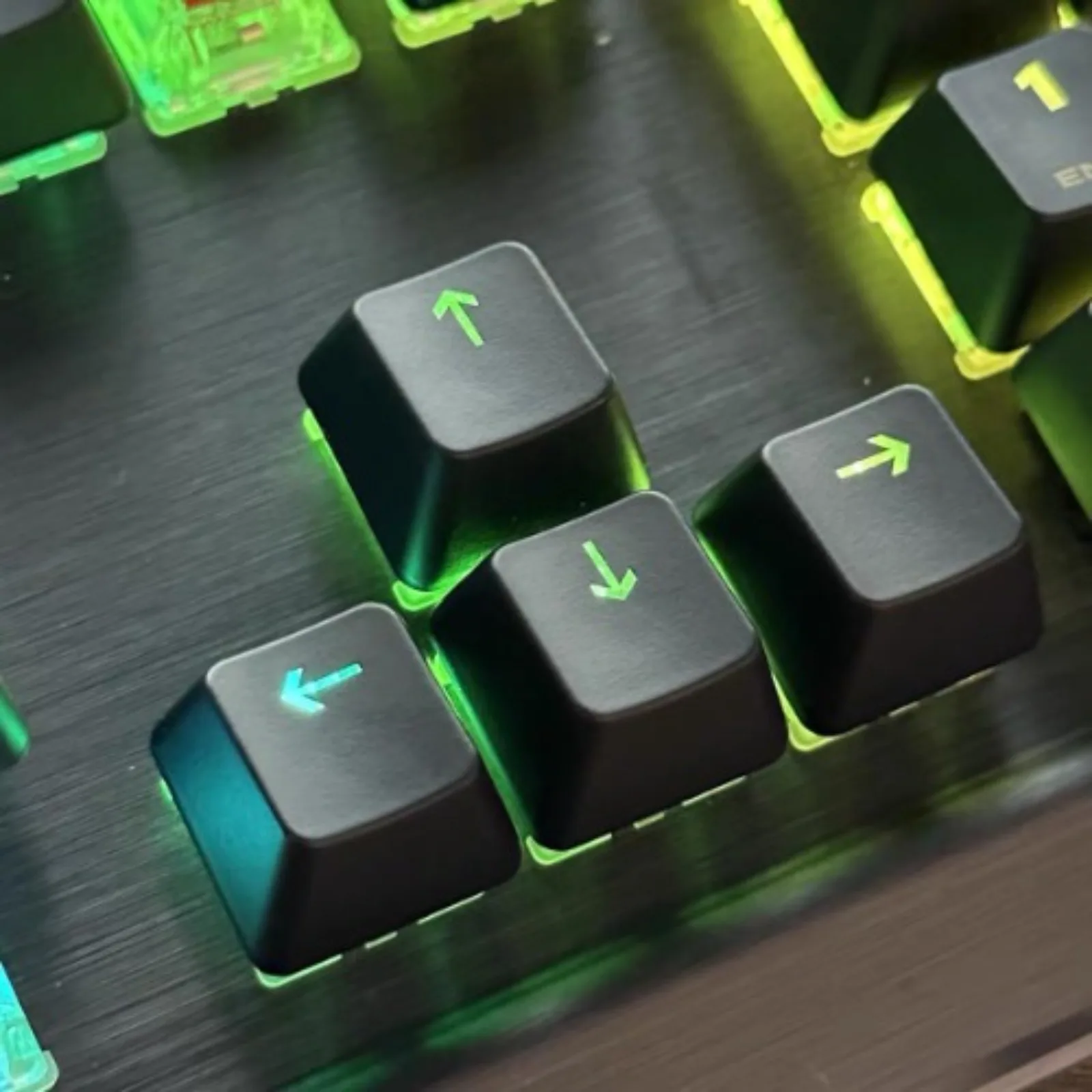 A full set Replacement  KeyCaps 104pcs Keycaps for Logitech G512 Mechanical Gaming Keyboard，ABS， light-transmitting view 4