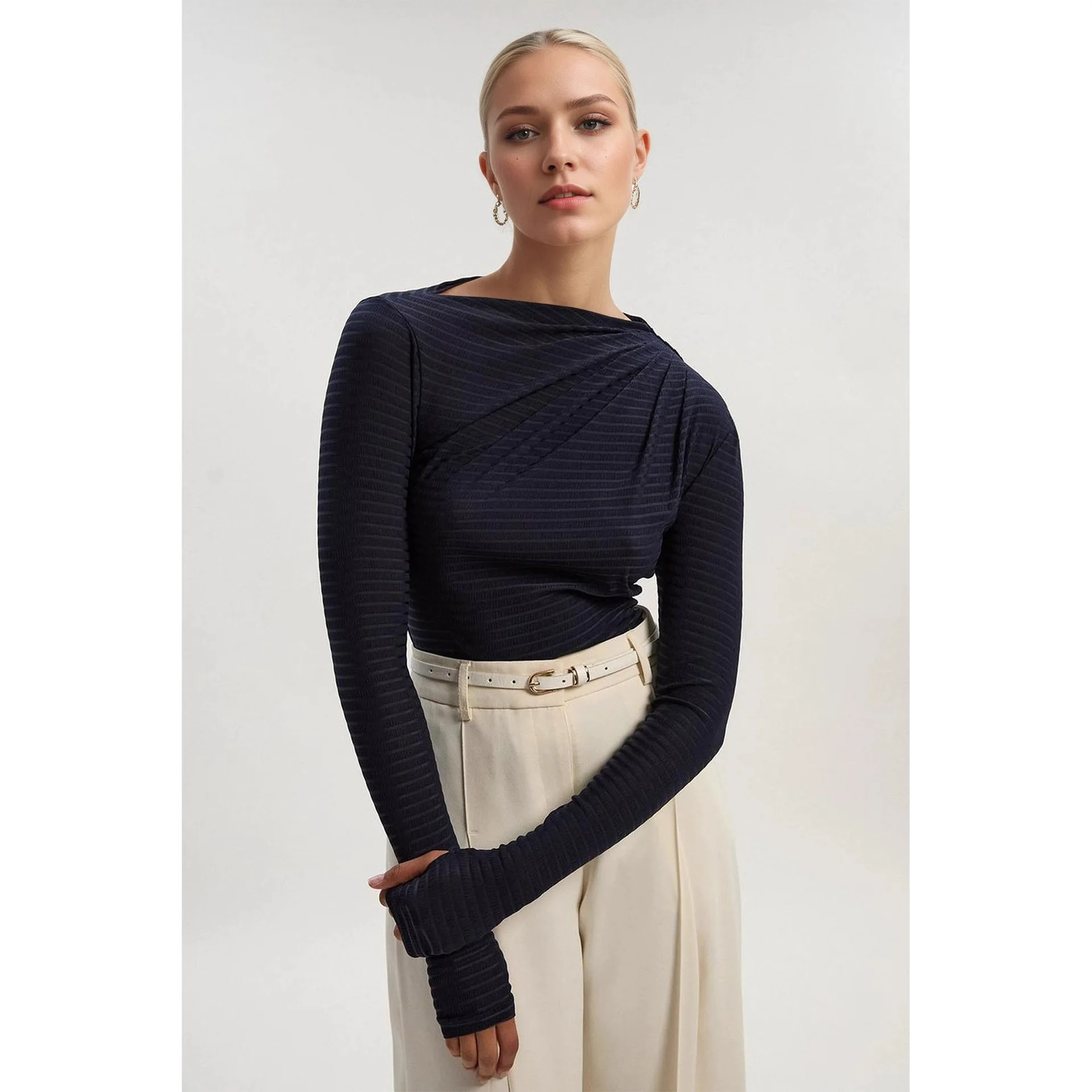 

2025 Autumn New Top High end Slant Neck Folded Long Sleeve Knitted Shirt