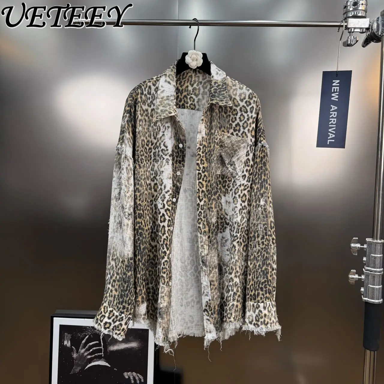 

Spring and Autumn New French Retro Style Distressed Leopard Print Shirt Fashion Loose Slimming Elegant Long Sleeve Blouse Top