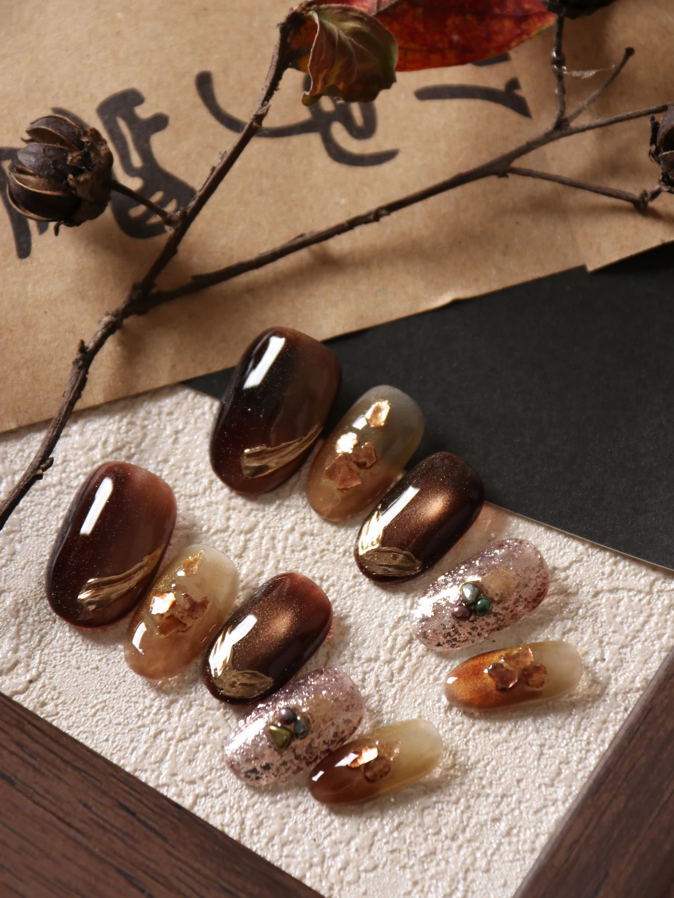 10Pcs Press on Nails Short Brown Nails Halation Acrylic Press on Nails Fake Nails Includes 1 Sheet Adhesive Tabs & 1 Pc Mini File