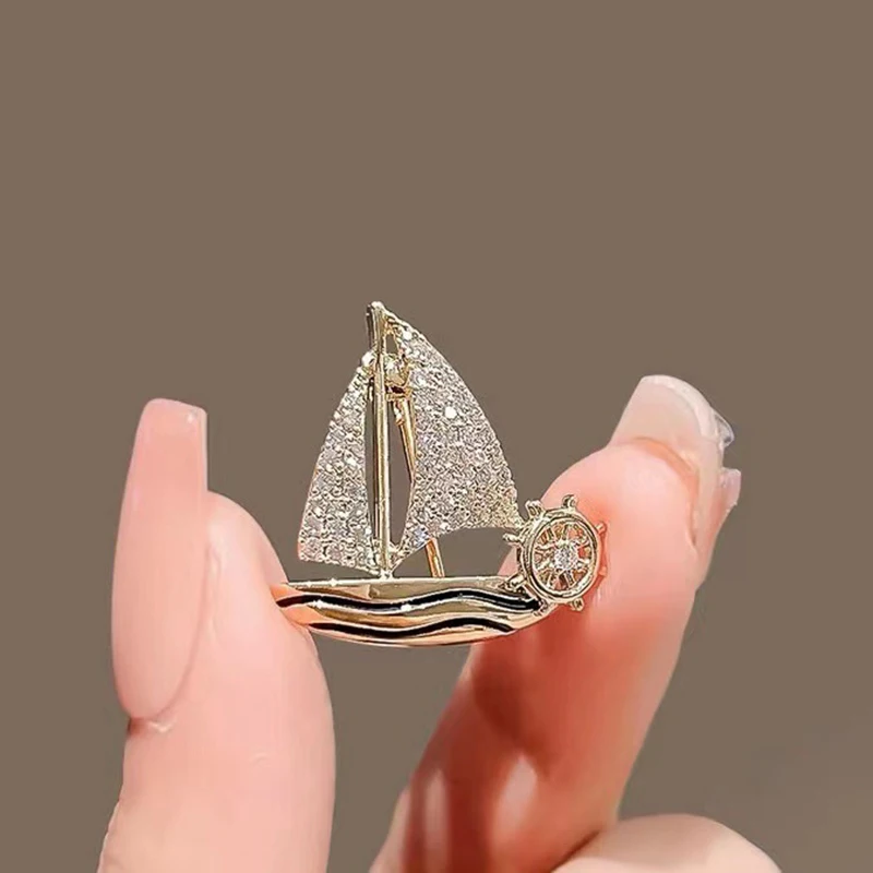 Simple Shiny Zircon Sailboat Brooches Pin For Women Fashion Anchor Boat Badge Shirt Lapel Pin Jewelry