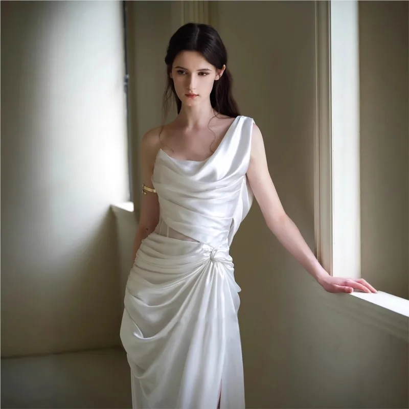 

New high-end banquet fishtail toasting light luxury niche dress