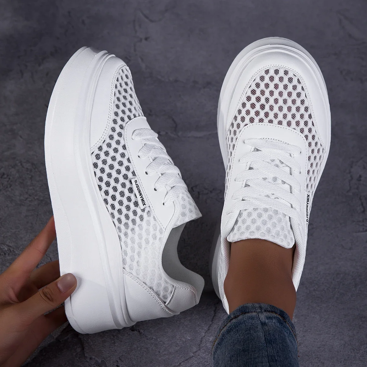 DJSUNNYMIX Zapatillas deportivas de suela gruesa para mujer, versátiles, de malla, informales, transpirables, ligeras, con plataforma