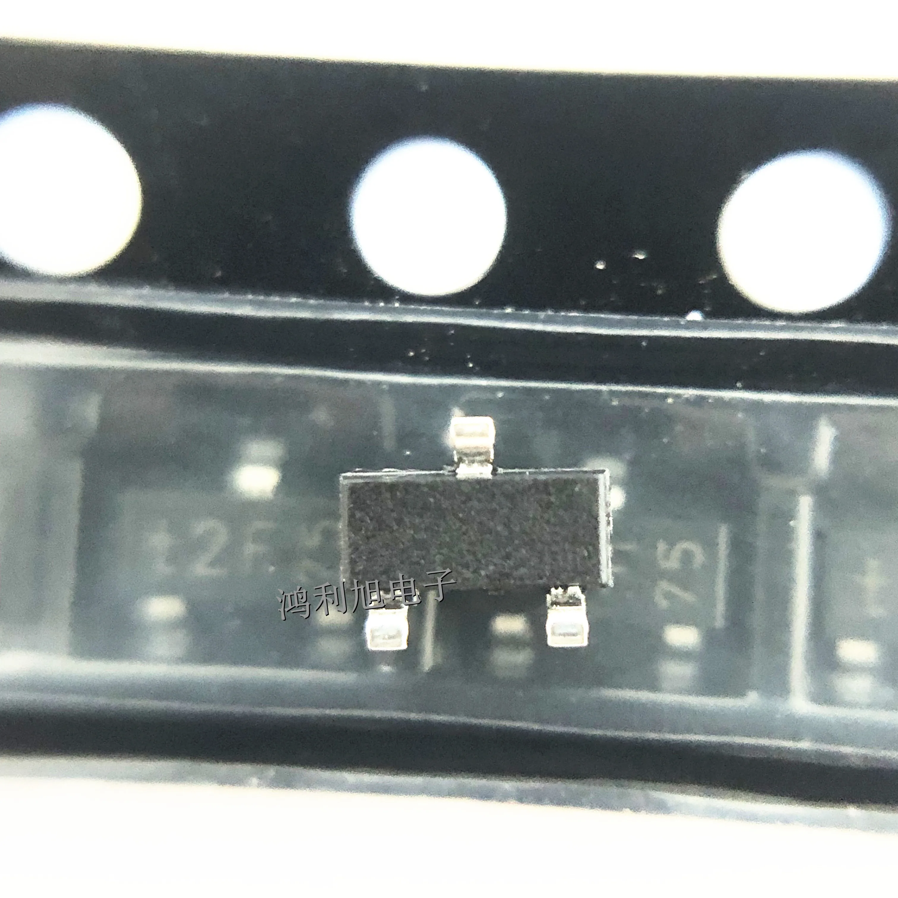 100 Teile/los PMBT2907A PMBT2907A,215 KENNZEICHNUNG:t2F Trans GP BJT PNP 60V 0,6A 250mW 3-Pin SOT-23 T/R