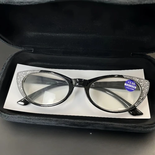 Imagen 2 del producto Gafas de presbicia antiluz azul con tachuelas de diamantes a la moda, gafas Retro de ojo de gato para personas mayores, gafas de lectura HD ovaladas de montura pequeña