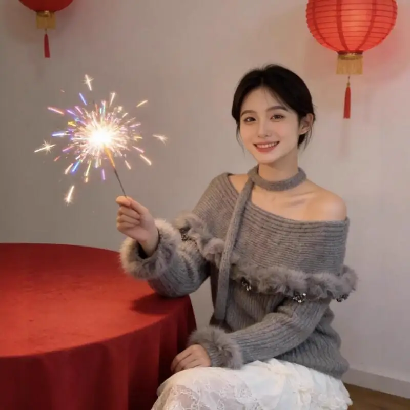 Autunno e inverno nuova ragazza peluche splicing maglione con spalle scoperte moda donna appeso al collo cinturino maglione lavorato a maglia top eleganti