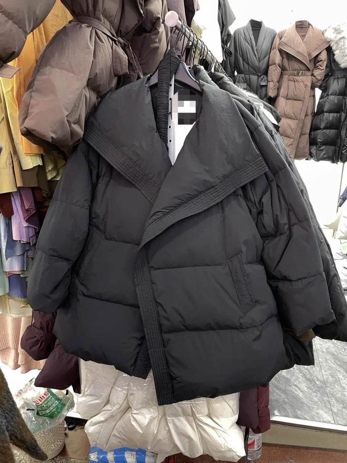 ​ ​ 2025 invierno diseñador de gran tamaño Lape acolchado abrigo mujeres Slim Fit cintura con cinturón cálido Chic ropa de abrigo única ​ ​