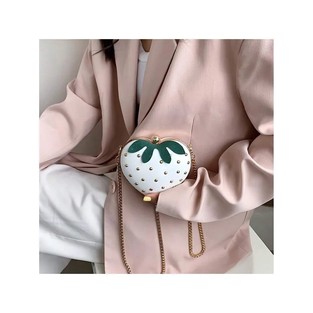 

Strawberry Heart-Shaped Chain Cute And Stylish Rivet Crossbody Bag Mini Fruit Round Shoulder Bag