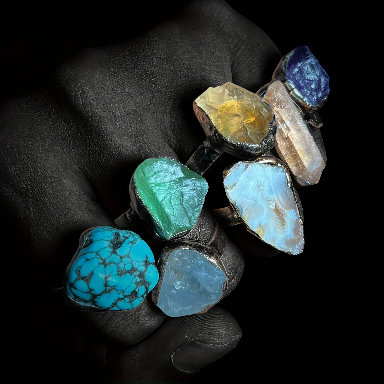 YEEVAA Vintage Ring Inlaid Natural Crystal In Irregular Shape Suitable For Men And Women