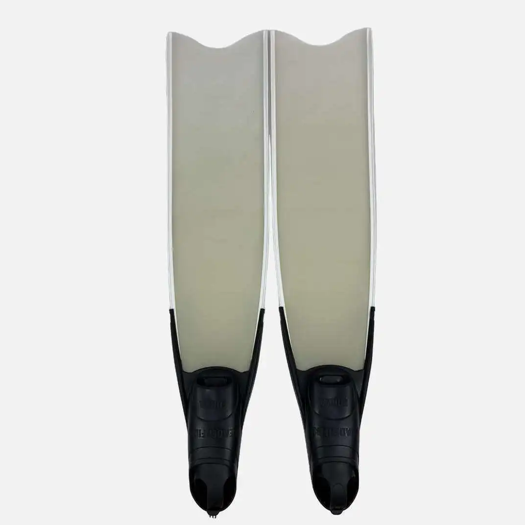 Free diving light version snorkeling Muse long fiberglass fishing and hunting fins frog shoes men's fins professional sports