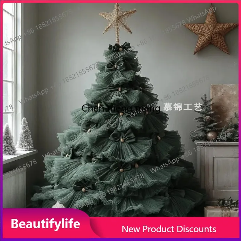 A48 Christmas decorations, Christmas tree ornaments, shopping mall shop window layout scene