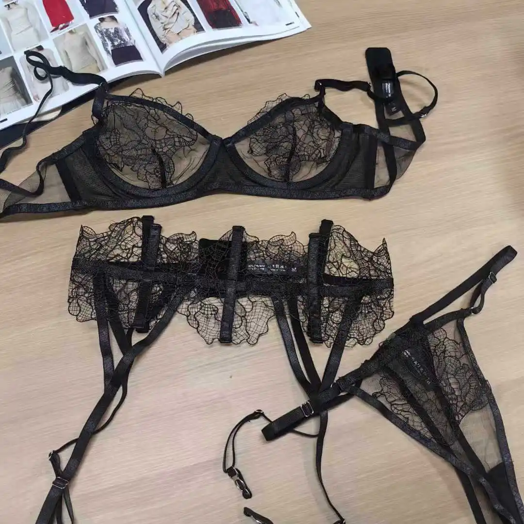 

Erotic Lingerie Ladies Sexy Embroidered Lace Underwear Mesh See Through Gathering Bra Set