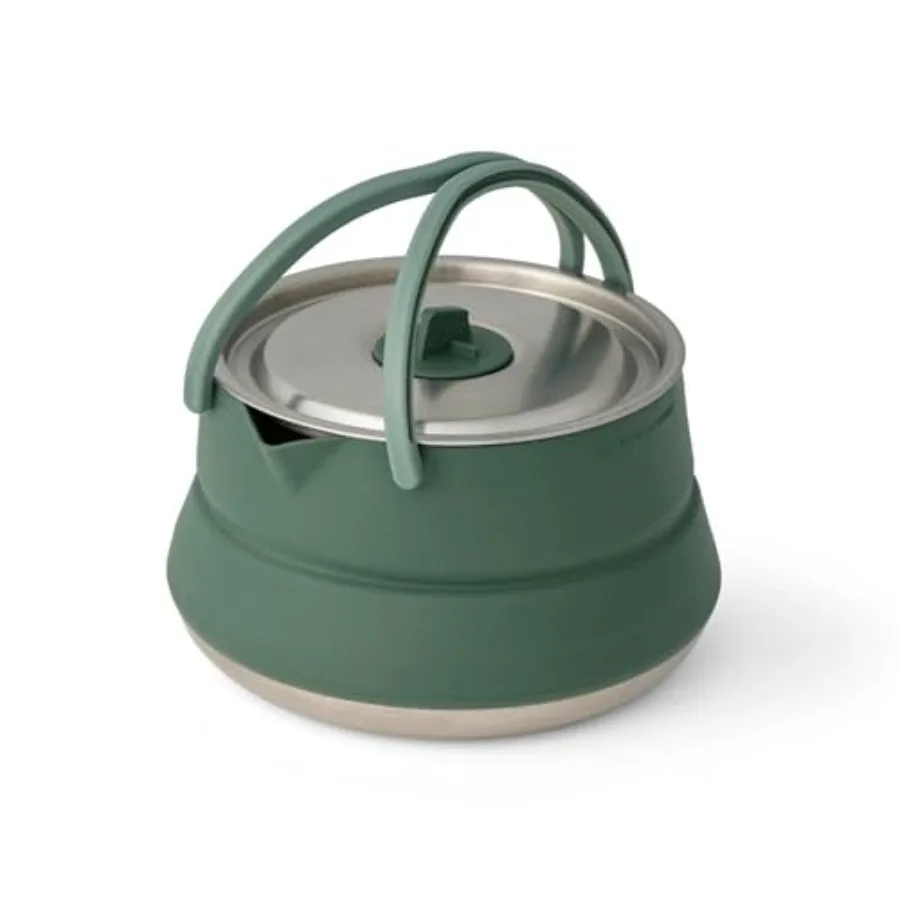 

1.6 Liter Collapsible Camp Kettle in Stainless Steel for Outdoor Cooking Compact and Durable with Heat-Resistant Handle