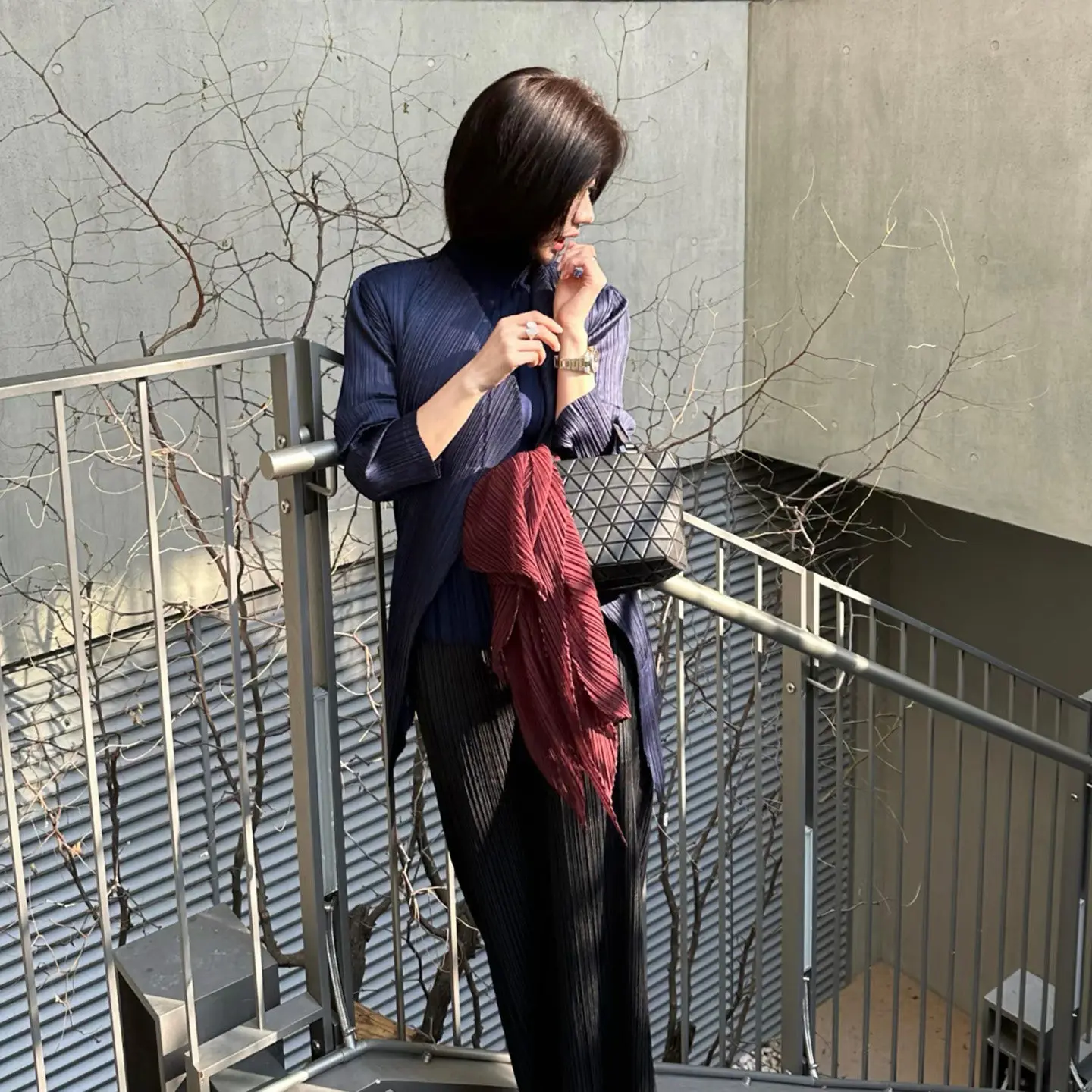 

Miyake Pleated French Vintage Cardigan Set Women's Fall and Winter Temperament Niche Design Chi Sequence Aesthetic Wear Pleat