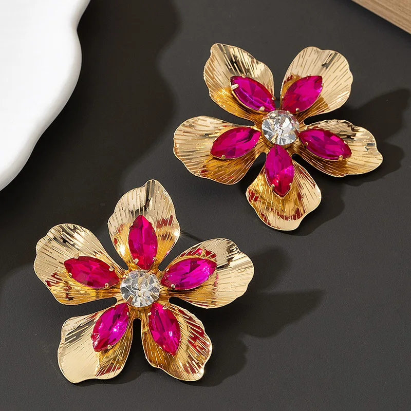 Vintage Metal Pink Stone Earrings for Women Simple Fashion Ear Jewelry Accessories Hot Sale Party Gift 2024 New Style