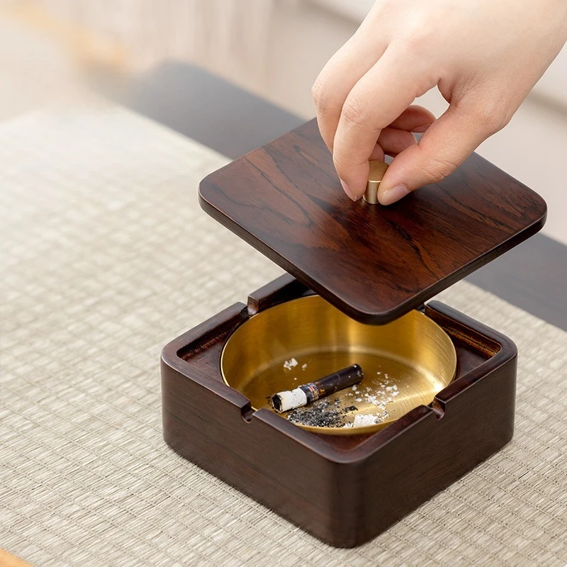 

Walnut Ashtray with Lid Suitable for Home Living Room, Anti Fly Ash Creative Office Quality Ashtray Round Square Type Optional
