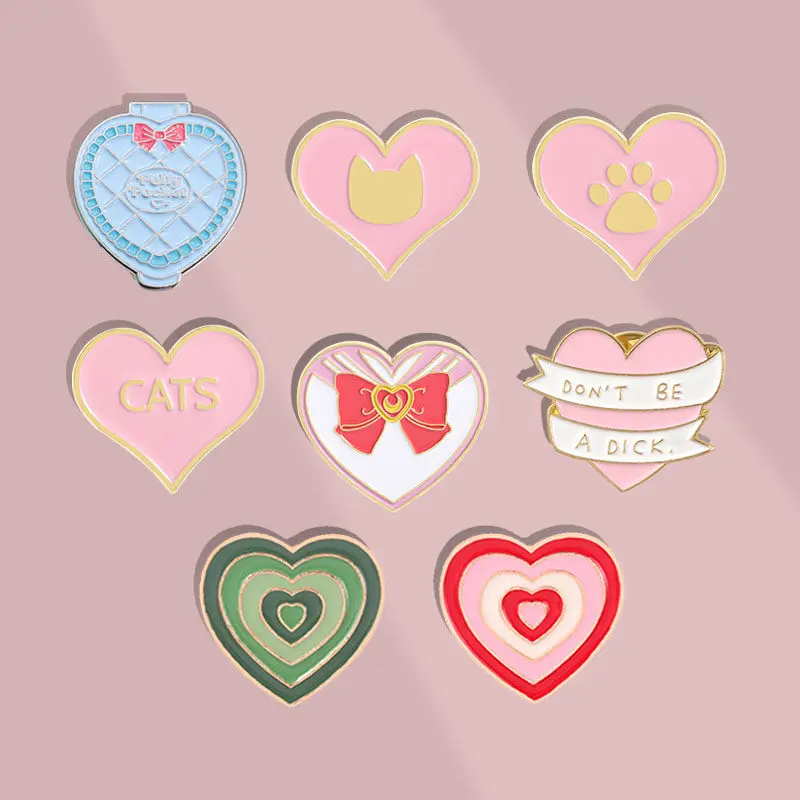 Creative Simple Heart-shaped Brooches Korean-style Ins Custom Design Cute Cartoon Heart Metal Badges Pin Backpacks Accessories
