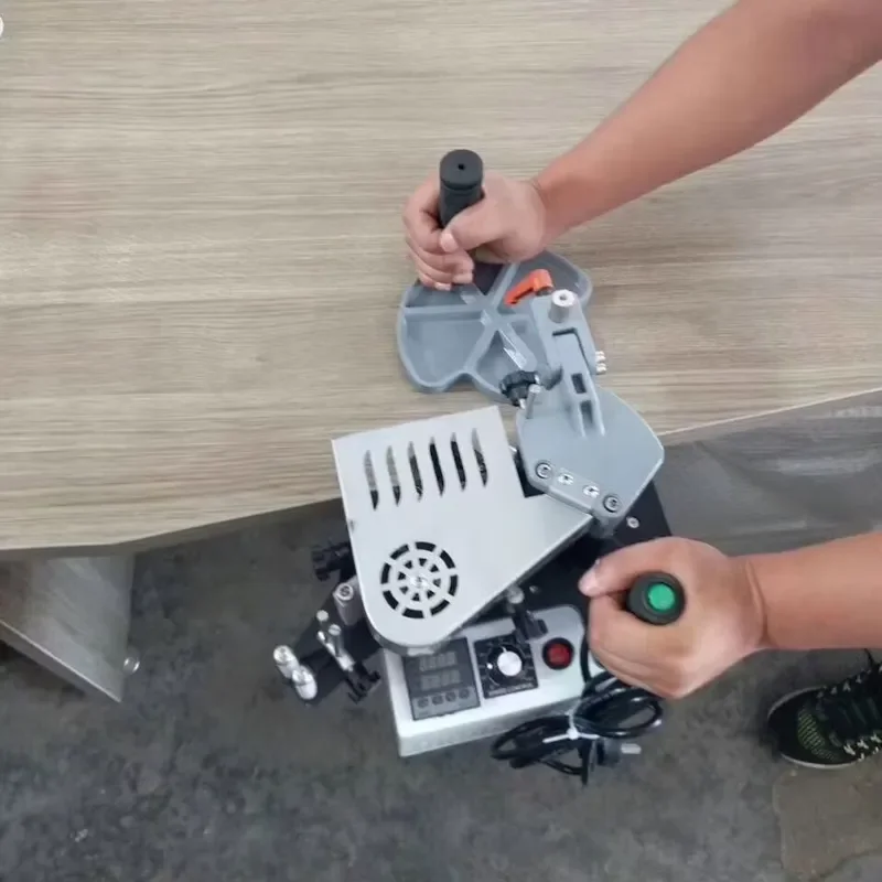 Portable Mini Edge Banding Machine 45 Degree Inverse Curve Handheld Manual Tool for Woodworking Furniture Repair Guangzhou