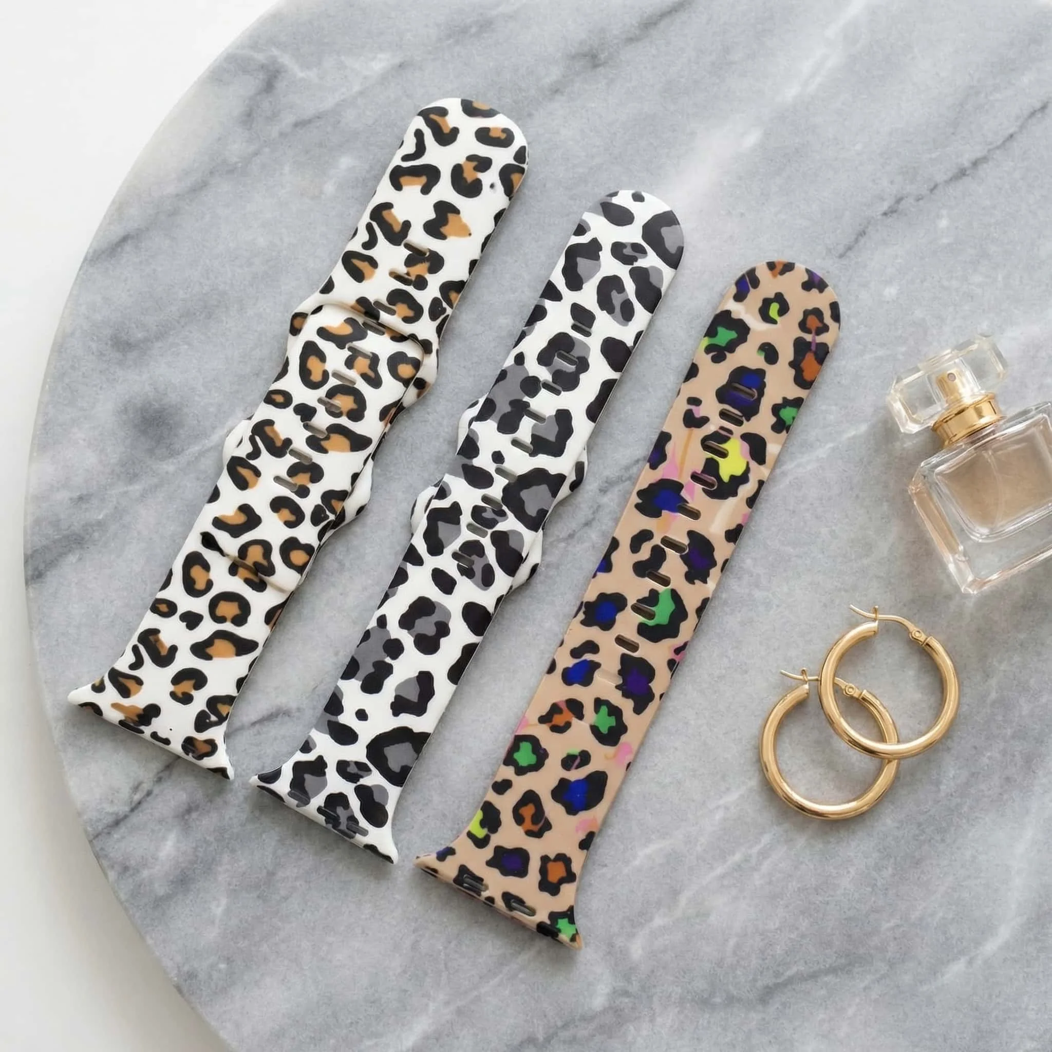 Leopardmuster-Armband für Apple Watch, 46 mm, 42 mm, 38 mm, 49 mm, 41 mm, 45 mm, 40 mm, 44 mm, Silikonarmband, iWatch Series 12, 11, 10, 9, 8, 7, 6, 5, 4, SE. – Detail 2