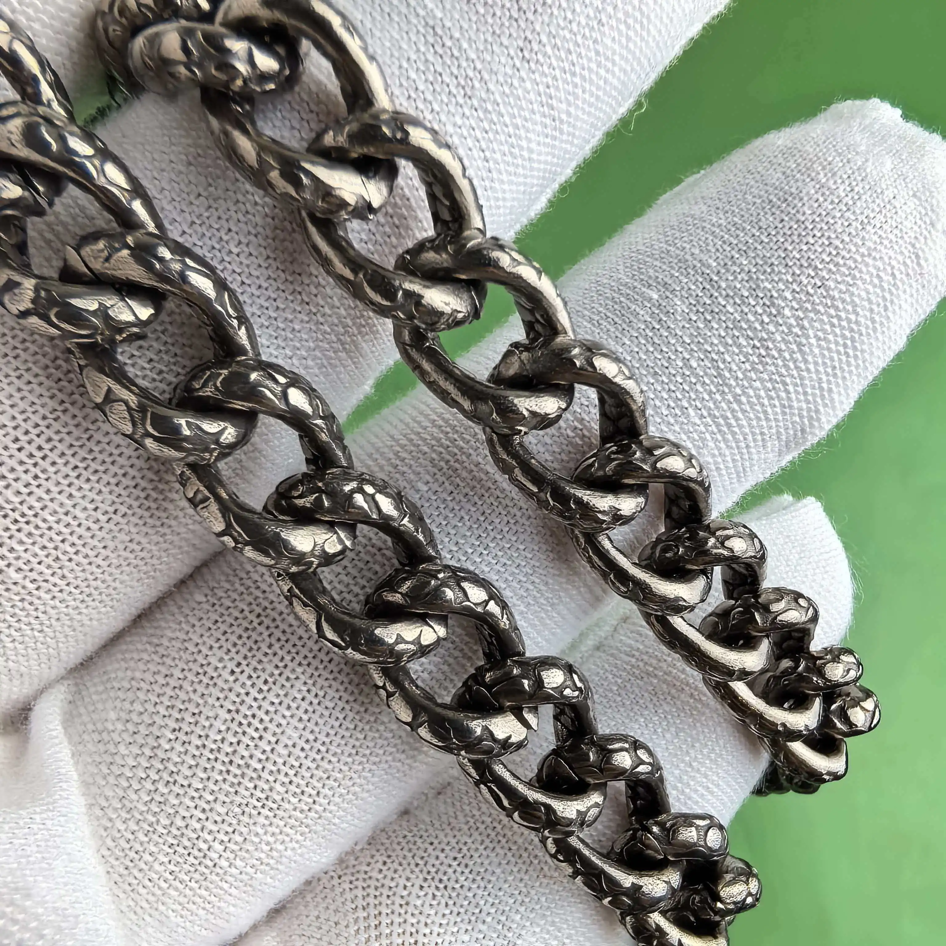 9.0mm pure titanium necklace with textured design, simple and fashionable trend