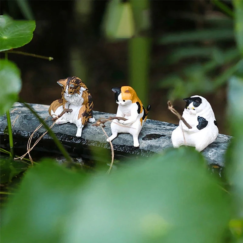 ●Fishing Cat Ornaments Aquarium Decoration Fish Landscaping Cartoon Cat Statue Mini Resin Figurine Home Decorations