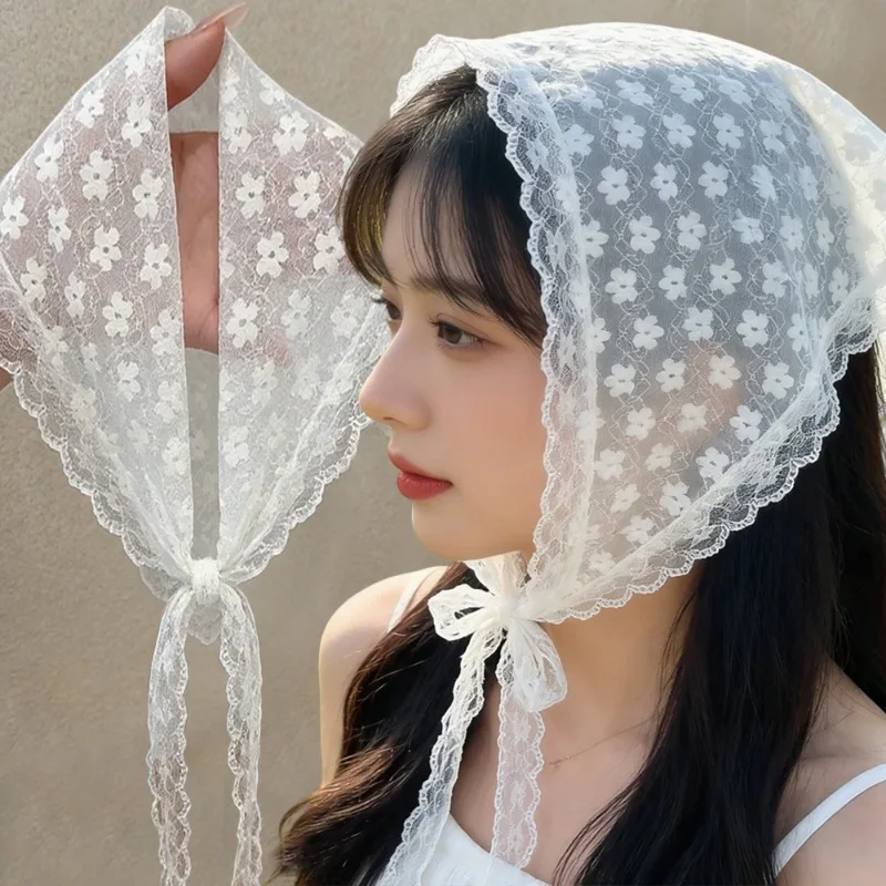 

Белый кружевной треугольный платок для женщин: элегантный, с вышивкой цветами, на завязках, из тонкой дышащей сетки, с лентой