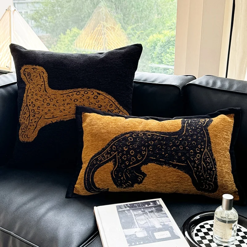 

Modern Chinese Style Sofa Pillow Backrest Cushion Cover with Core Living Room Sample Room Heart Shaped Plush Material Removab...