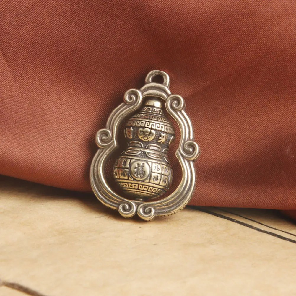 

2pcs Gourd Style Brass Key Chain Pendant Key Hanging Ornament Home Decor Fengshui Charm Car Hanging Accessory Vintage