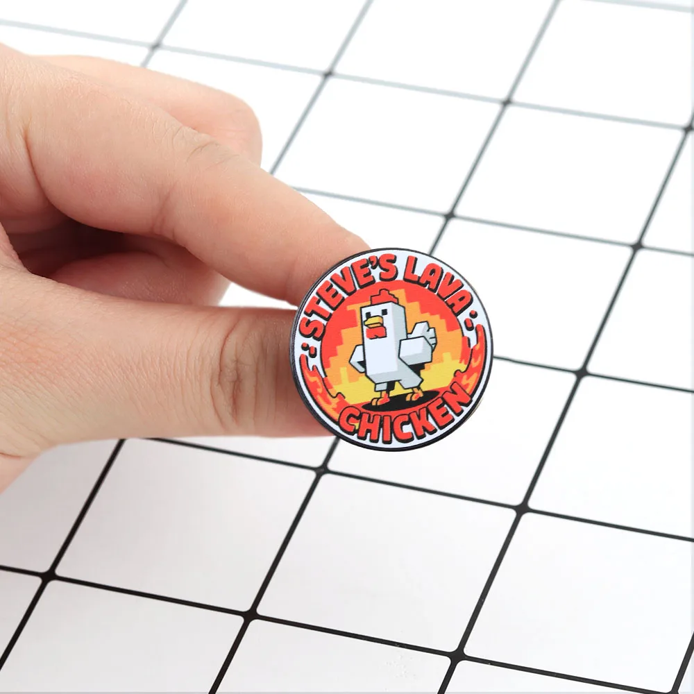 Lava Chicken Brosche, klassisches Spiel-Accessoire, Abzeichen, orangefarbener, runder Emaille-Anstecker, Spiel-Logo, Fan-Verpackung, Sammlerstück, Geschenk. – Detail 6