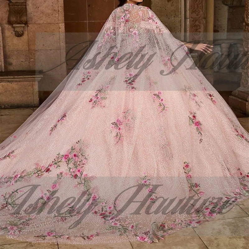 Maßgeschneiderte Prinzessin Quinceanera Kleider mit Cape 2025, Spitzenapplikation, Tüll, Korsett, süßes 16-Kleid, Abschlussball, Party, Vestido De 15 Jahre