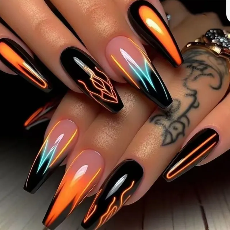 Lightning Gradient False Nails Trendy European Aesthetic Unique Streak Fading Texture Prefinished Wearable Patches Detachable