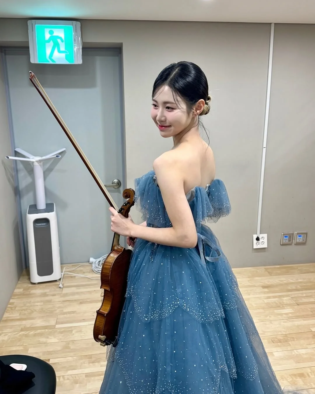 OLOEY boda azul gris cuentas en capas elegante bonito vestido de novia de Corea sesión de fotos personalizado hasta el suelo kurs