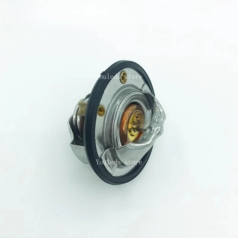 

Suitable for Excavator Hitachi ZAX200/210/240/250/270-3 Electronic Fuel Injection Isuzu 4HK1 Engine Thermostat