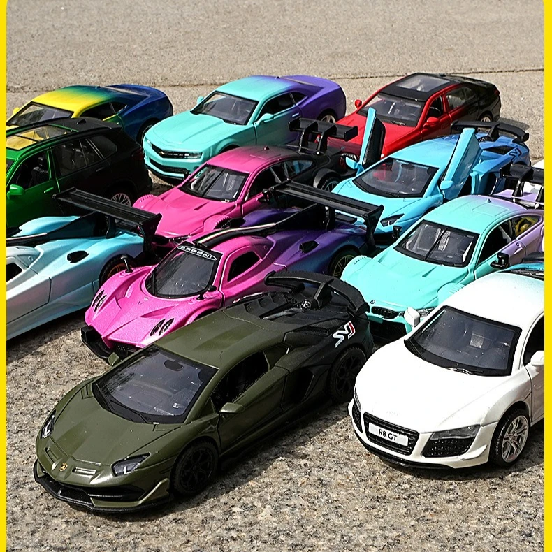 

CCA 1:36 Gradient Alloy Car Model with Regenerative Door Opening Simulation Racing Car Multiple Models