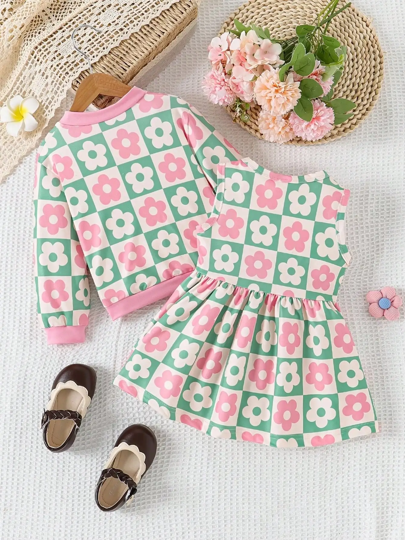 Vier-Jahreszeiten-Kinderbekleidungsset, lässiger, geblümter, langärmeliger Cardigan-Oberteil + geblümtes, ärmelloses Kleid-Set – Detail 3
