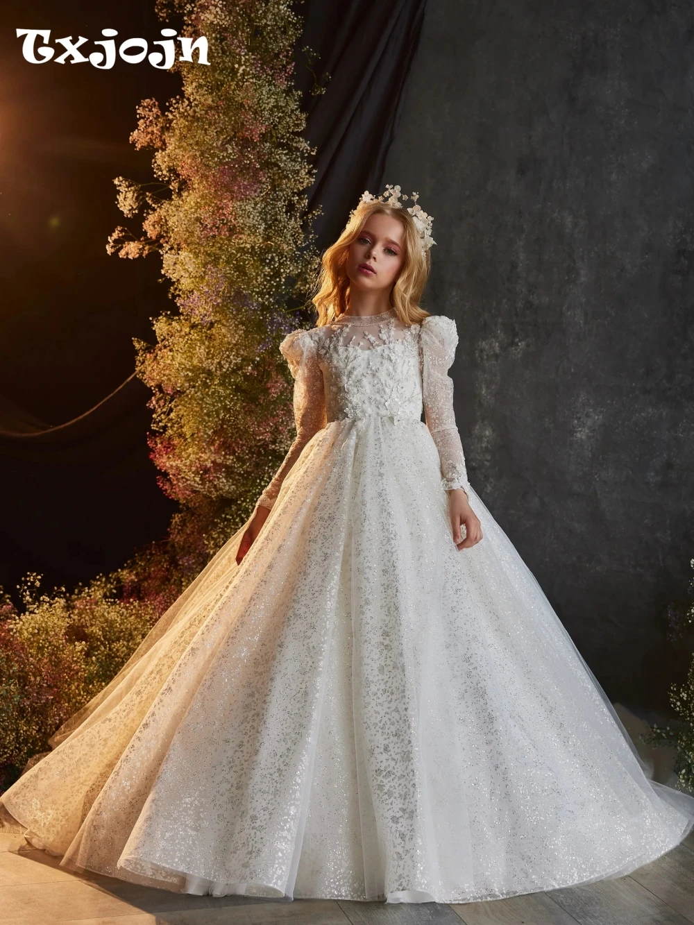 

Gorgeous Beaded Lace Appliques Princess Gown For Girls Birthday Party Romantic Puff Sleeve Kids Princess Gown Performance Wear